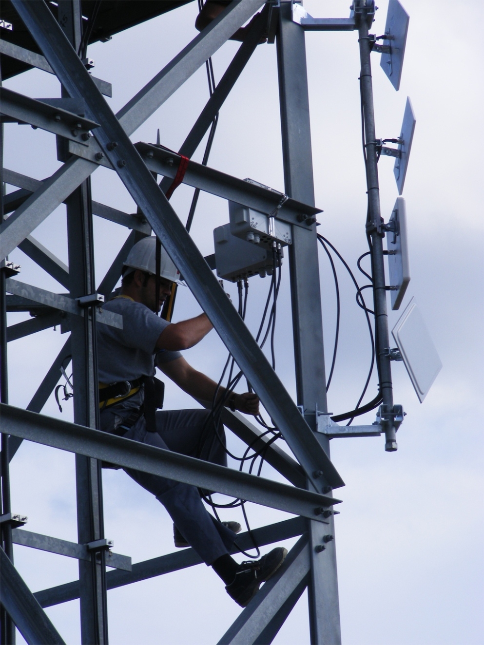 El supernode és instal·lat a l'antena de Miramar