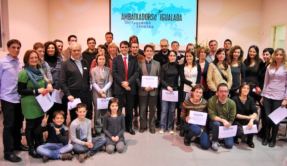 Foto de família amb tots els ambaixadors igualadins