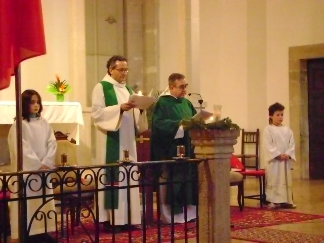 Imatge de la missa presidida per mn. Valentí Miserachs