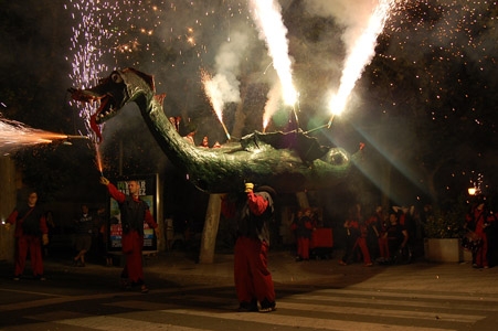 Diables, dracs i foc, els més vistosos i sorollosos