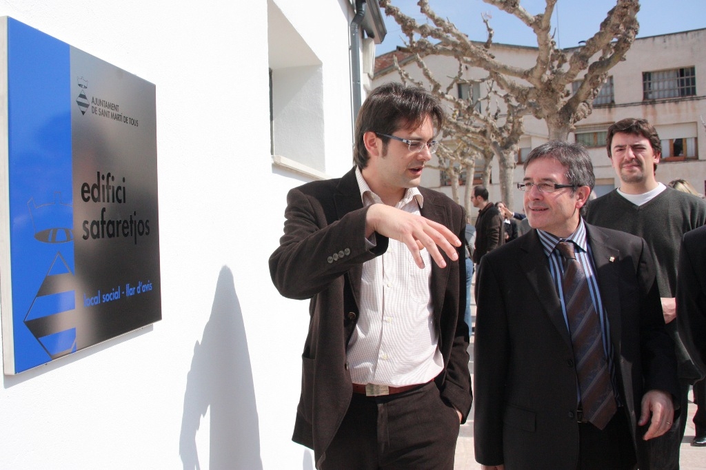 L´alcalde de Sant Martí de Tous, David Alquézar, i el conseller Jordi Ausàs