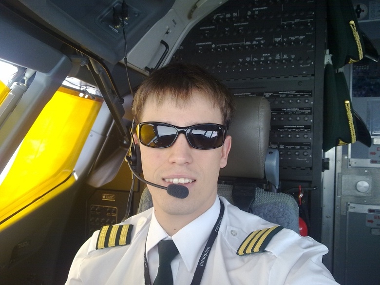 Bern Camins, pilot d'avió