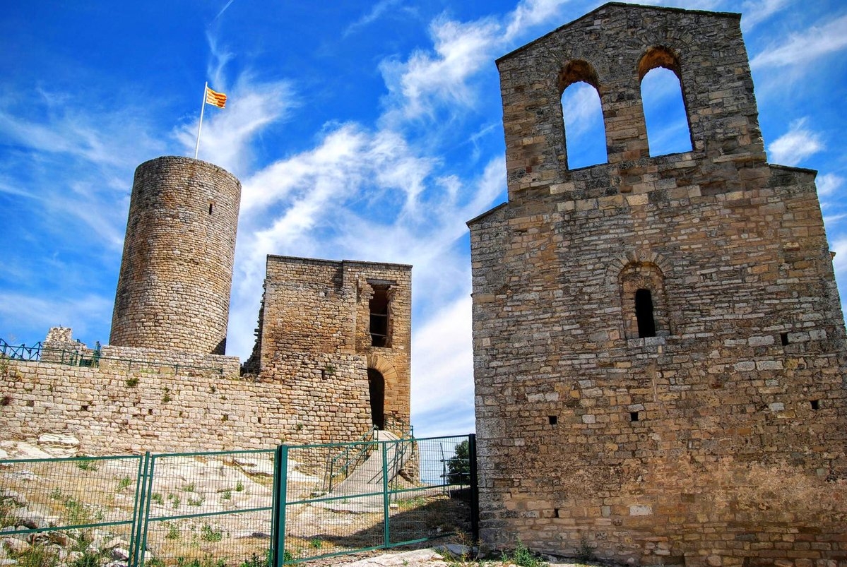 El castell de l'Alta Segarra, del segle XI FOTO: Ramon Sunyer