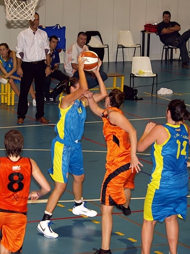 CBI femení, imatge d'arxiu