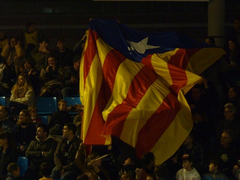 Es va desplegar una estelada abans de l'inici del partit