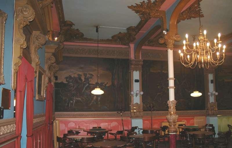 Una fotografia del saló de l'històric edifici FOTO: FestaCatalunya