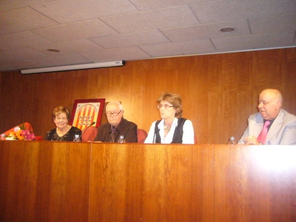 Sessió de poesia viva a la Biblioteca - Fotos: Martí Ferran