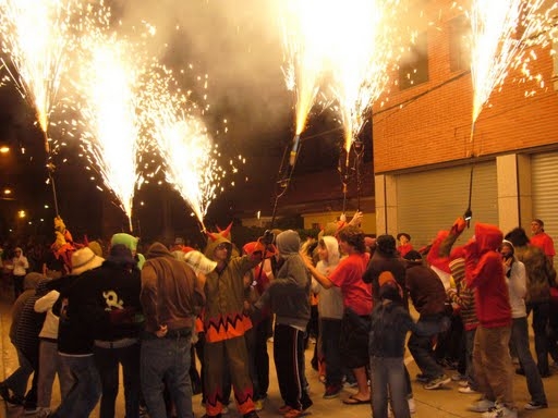 Imatge del correfoc de l'any passat als Hostalets