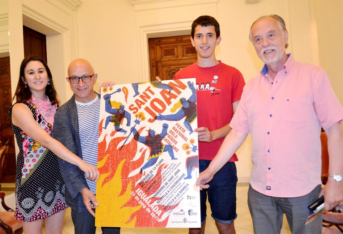 La presentació de la revetlla, amb el cartell de Xavi Mula, a l'Ajuntament