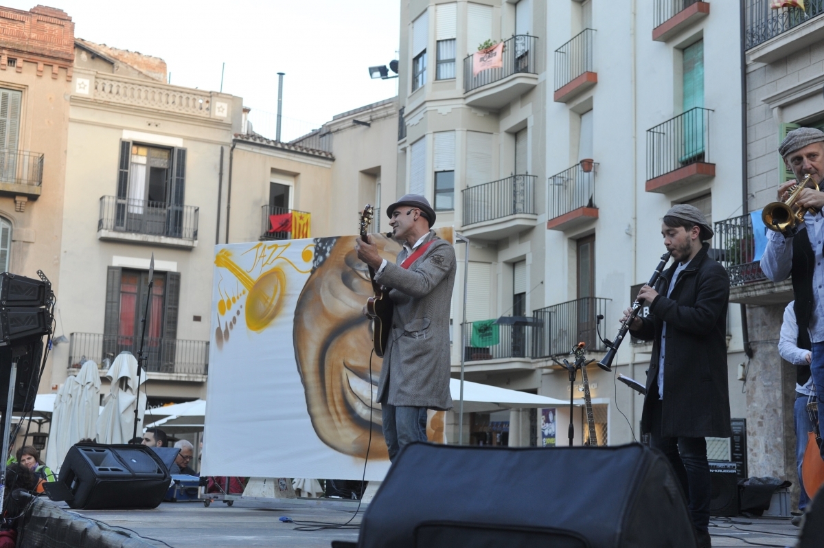 Una de les actuacions de la Mostra 2016, a la plaça de l'Ajuntament