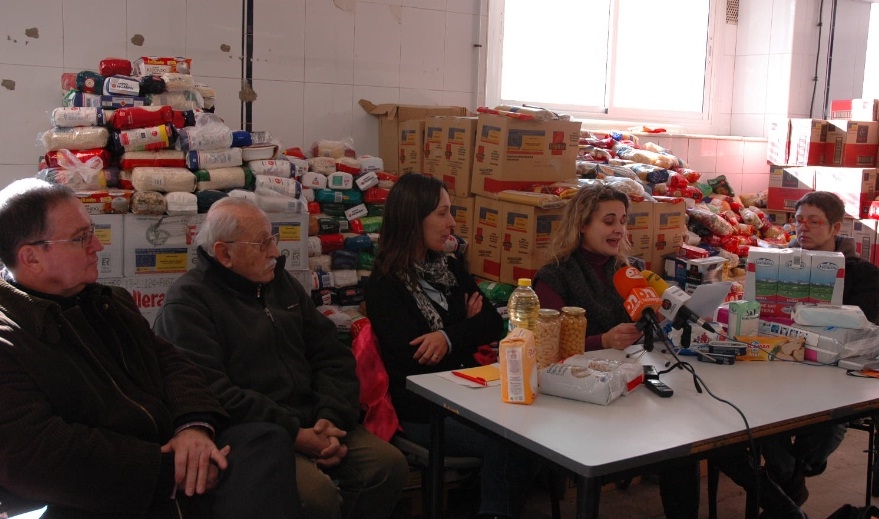 Càrites, Creu Roja, IgualadaxIgualada presentant la jornada de recollida d'aliments el 22 de desembre