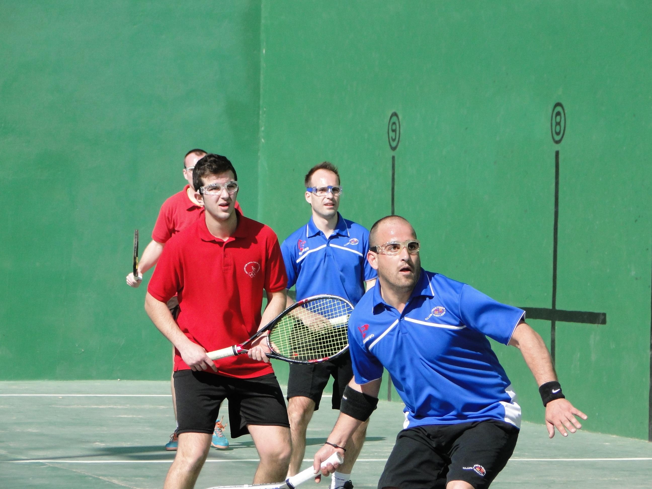 Un moment del Campionat de Frontennis per parelles