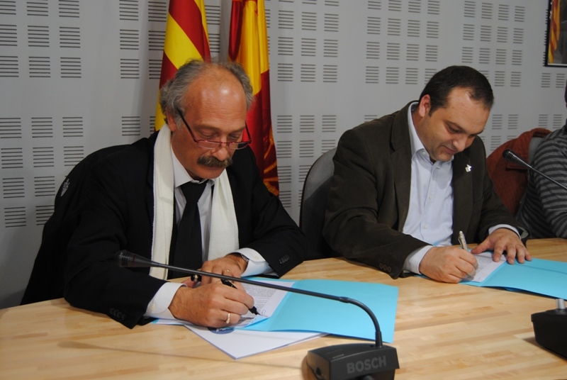 Signatura de la constitució del nou ens