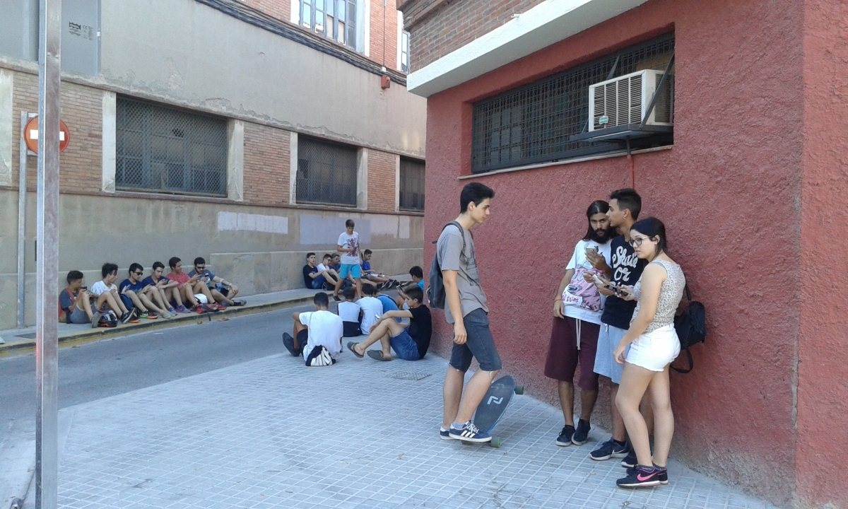 La cantonada de la plaça dels Traginers, lloc de trobada