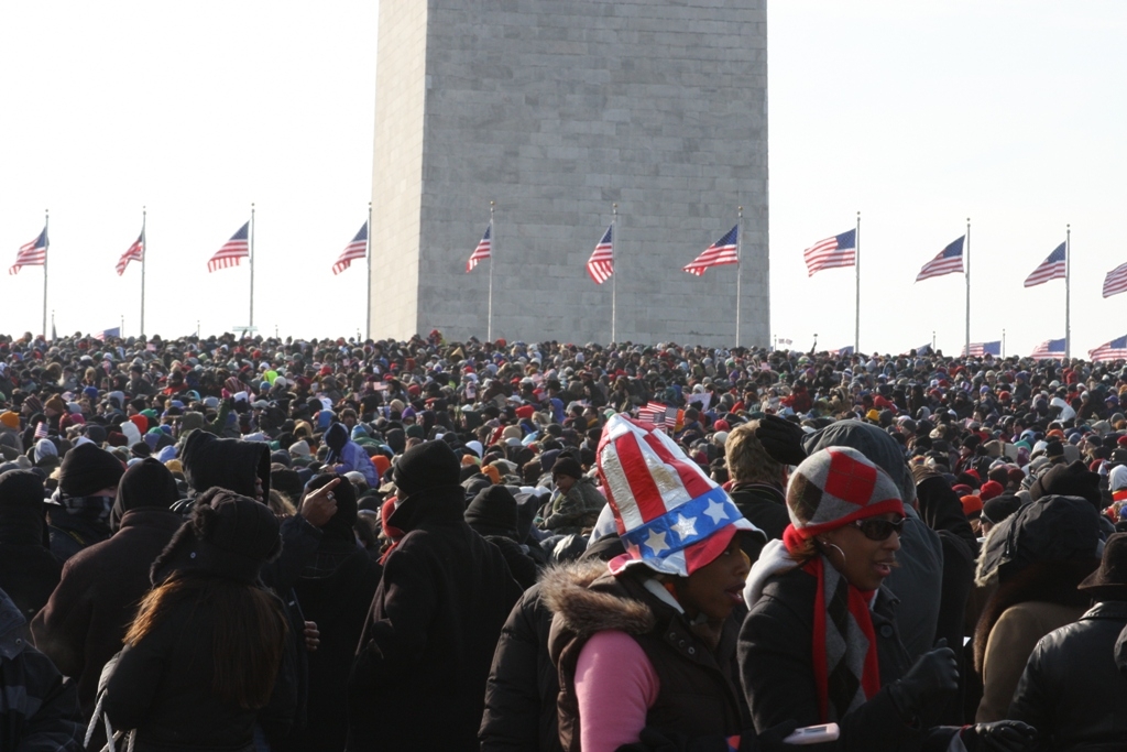 La multitud sota el Monument a Washington - S.M