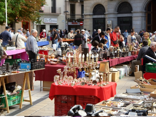 Mercat d'antiguitats a Igualada