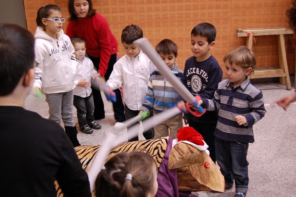 Es van celebrar diversos actes paral·lels com fer cagar el tió