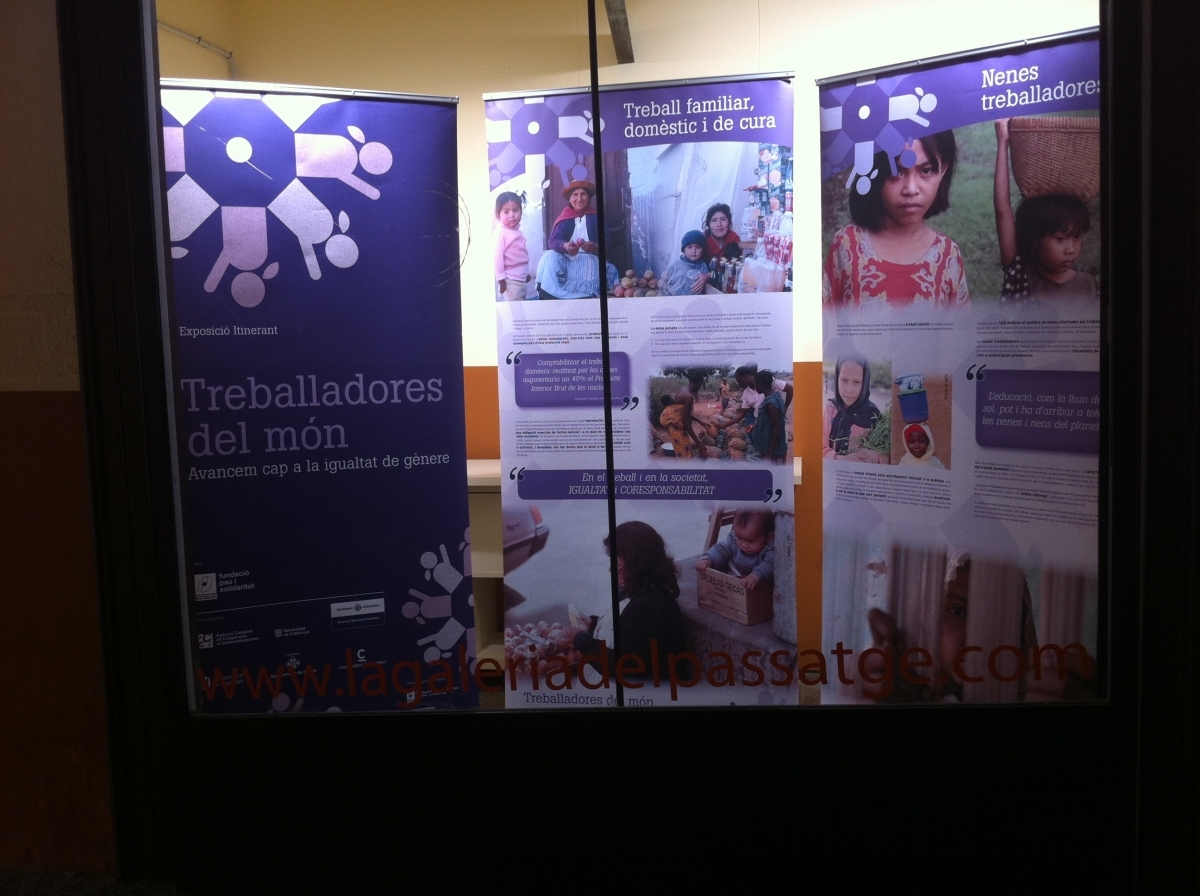 L'exposici&oacute; a la galeria del passatge