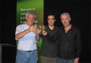 Xavier Badia, Joan Balcells i Xavier Fabregat anunciant el 2007 la reedició del pacte