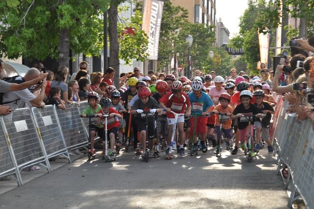 Sortida de la cursa amb patinet. Foto: Ocisport