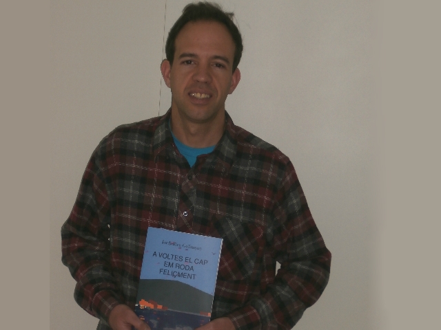 Jordi Rica, amb el seu llibre