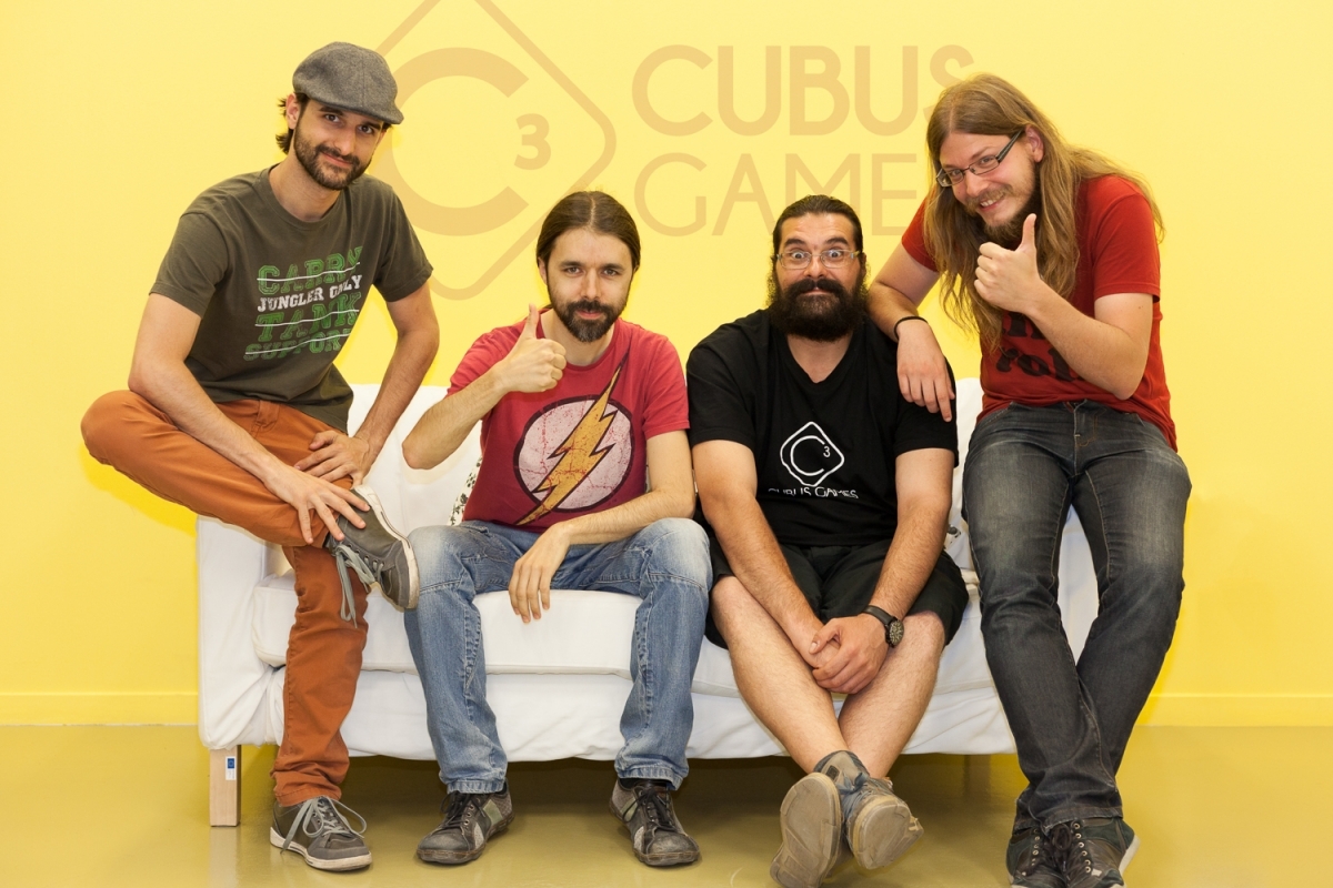 Els quatre membres de l'equip de Cubus Games