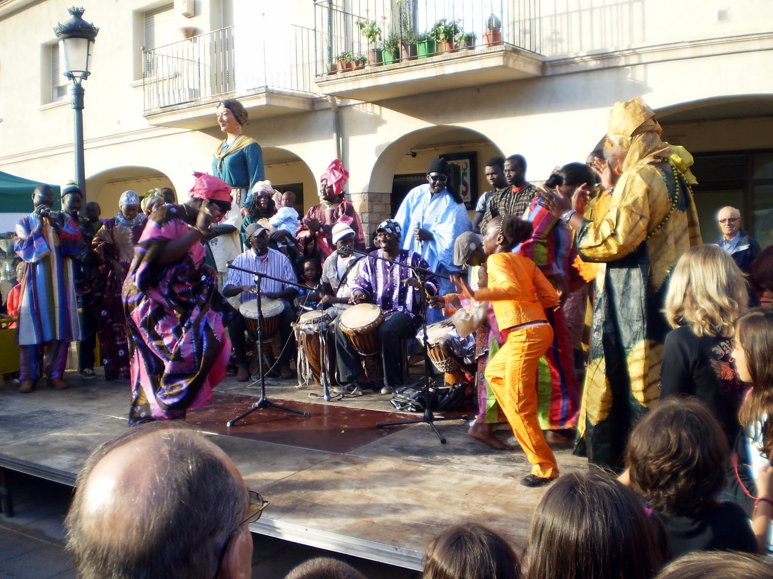 Una de les danses, del Senegal