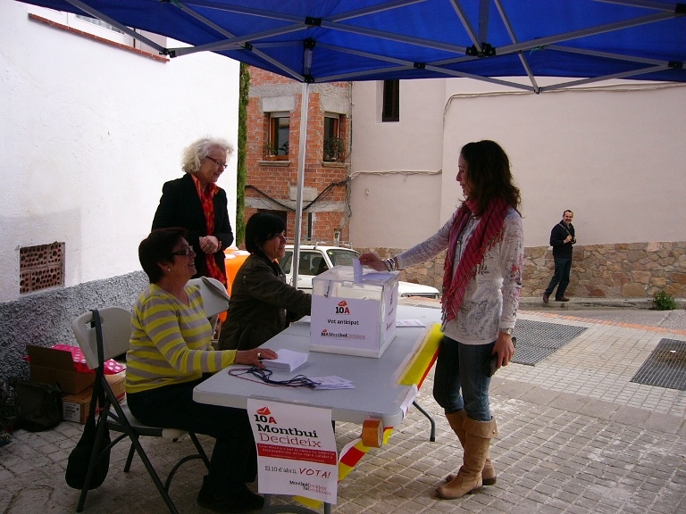 Jornada de vot anticipat a Montbui