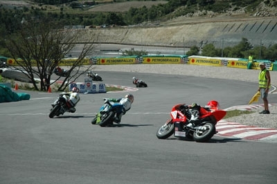 Petromiralles ja està vinculada actualment a l'esport del motor