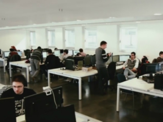 Imatge extreta del vídeo 'Informàtica i comunicacions, professions de futur'
