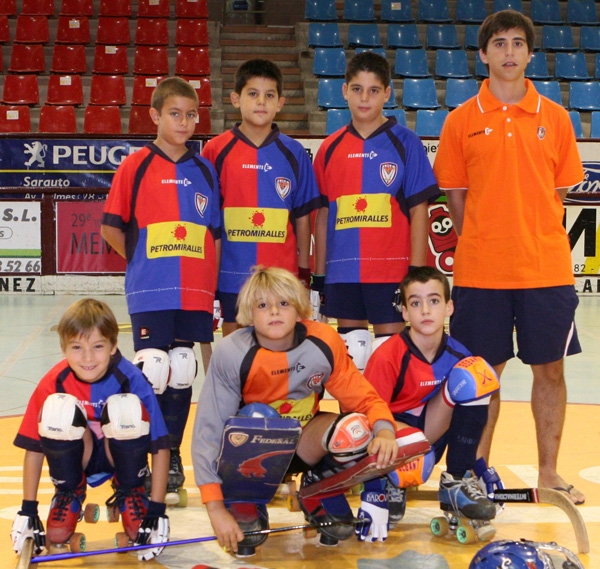 L'IHC Pre-Benjamí A va guanyar a la pista del Tona per 0-3 / Foto: IHC