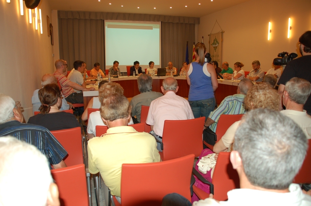 Multitudinari Ple extraordinari a Vilanova, el juny passat