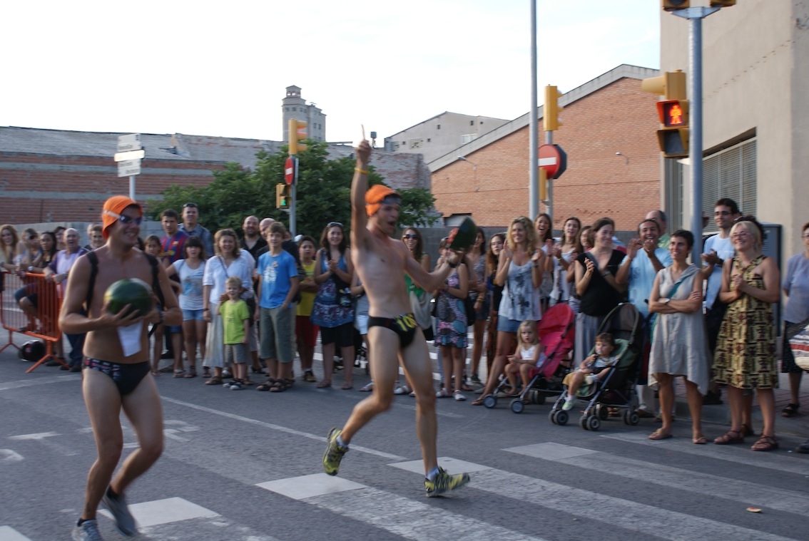 Dos participants a la cursa de la síndria