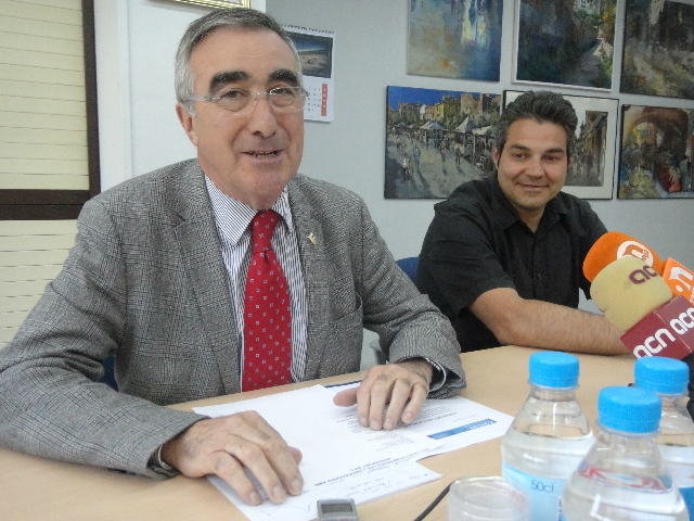 Pere Carles i Joan Domènech durant la roda de premsa de presentació d'Aerosport