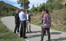 Marc Castells va estar acompanyat per l'alcalde de Copons, Francesc Salamé, i pel de Veciana, Jordi Servitje