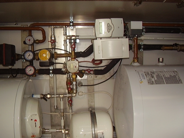 Sistema d'escalfament de l'aigua, la caldera està apagada