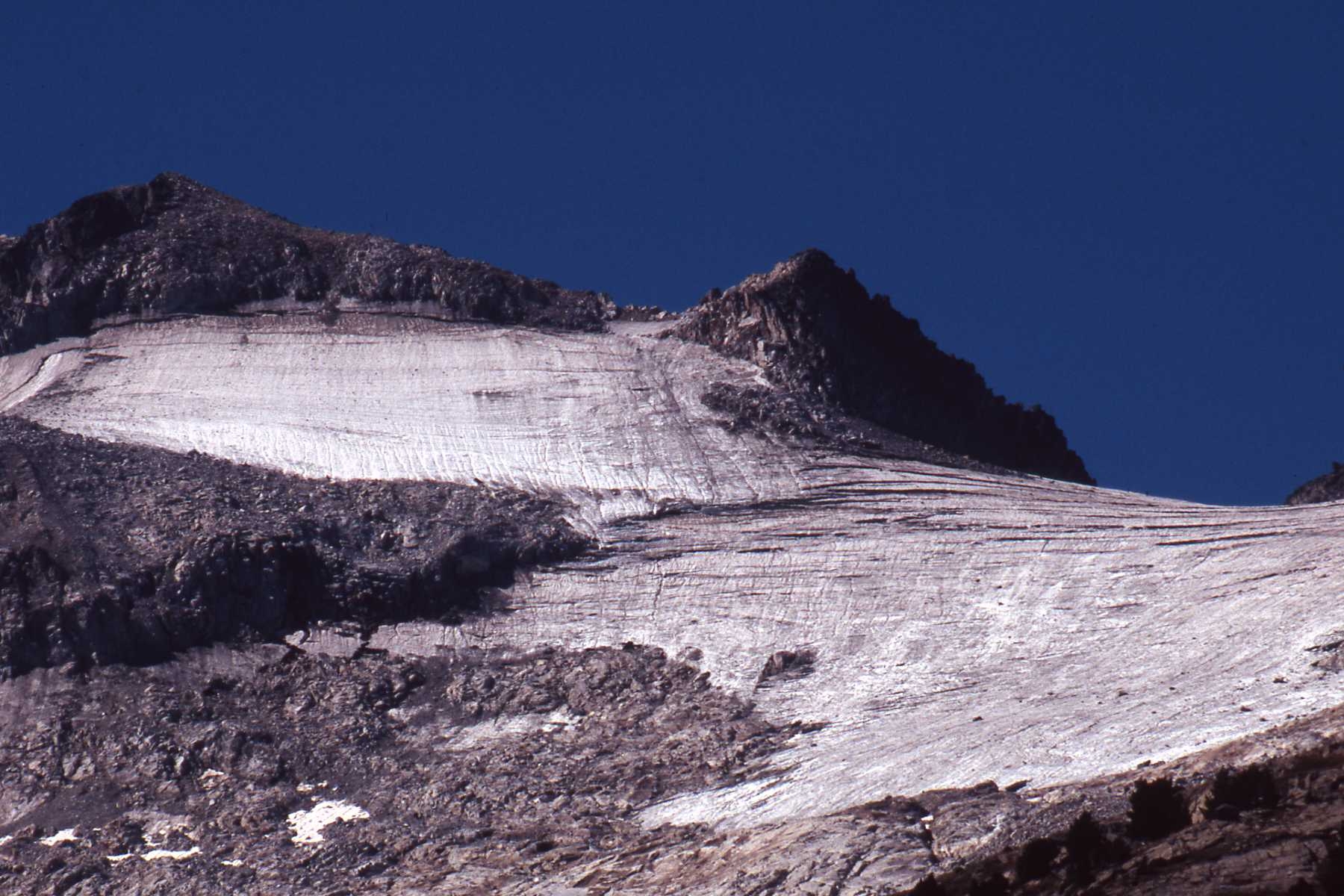 Situació de la glacera de l'Aneto fa 4 anys, a l’estiu del 2005