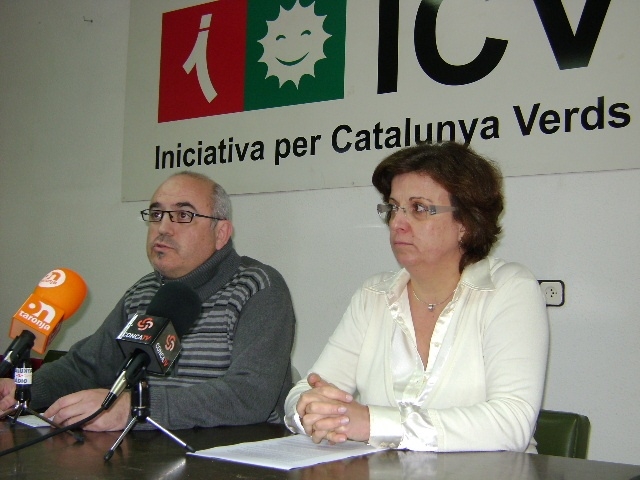 Eusebi Alonso, portaveu, i Montserrat Mateu, consellera