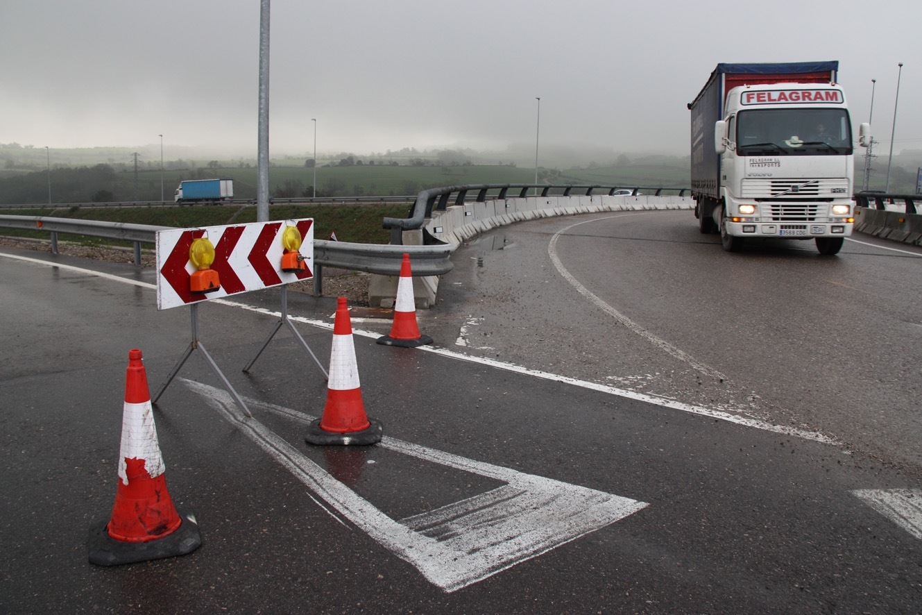 La carretera està tallada des de fa un mes