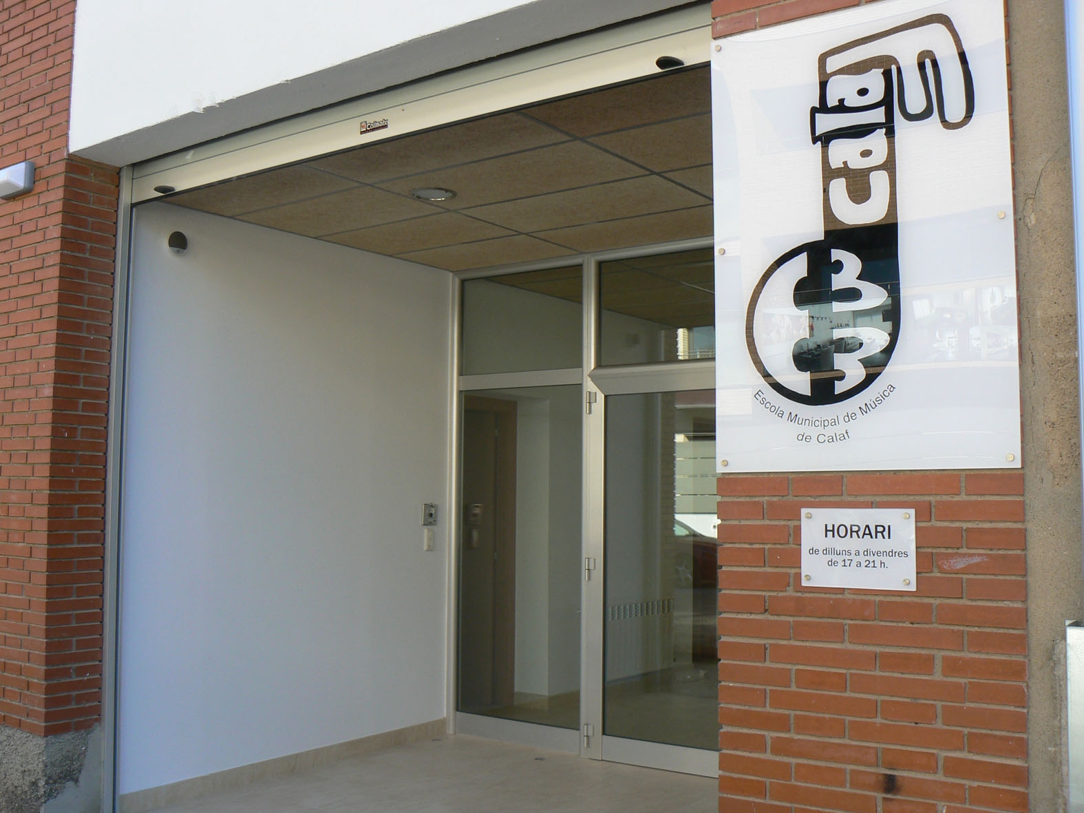 Façana de l'Escola de música