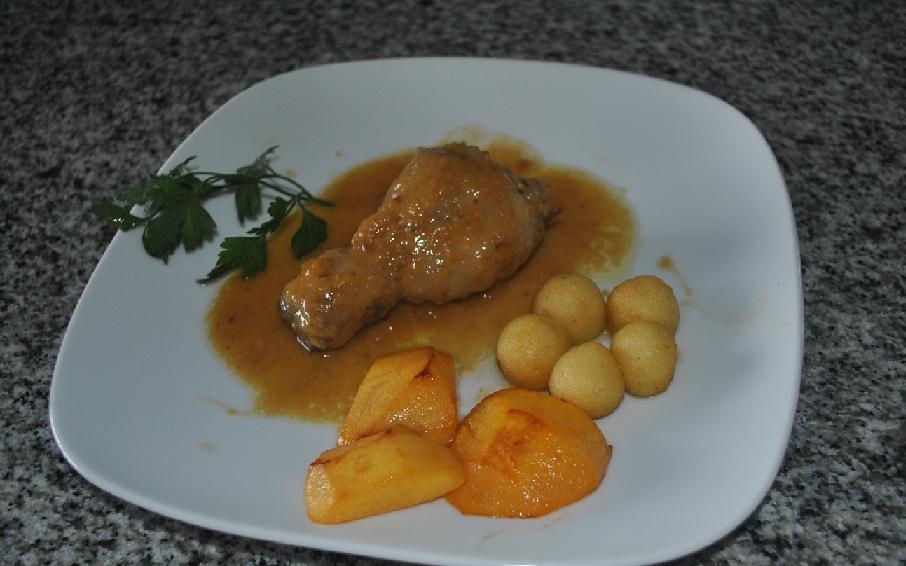 Cuixes de pollastre amb préssec