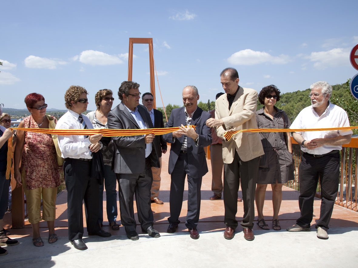 Moment de la inauguració del nou pont a Igualada - Foto: Judit Contreras / Diputació de Barcelona