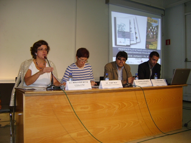 Montserrat Mateu, Pilar Salat, Francesc hernandez i Jordi baroja en la presentació del Pla