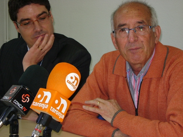 El representant de FCC i el regidor vilanoví Francesc Viera