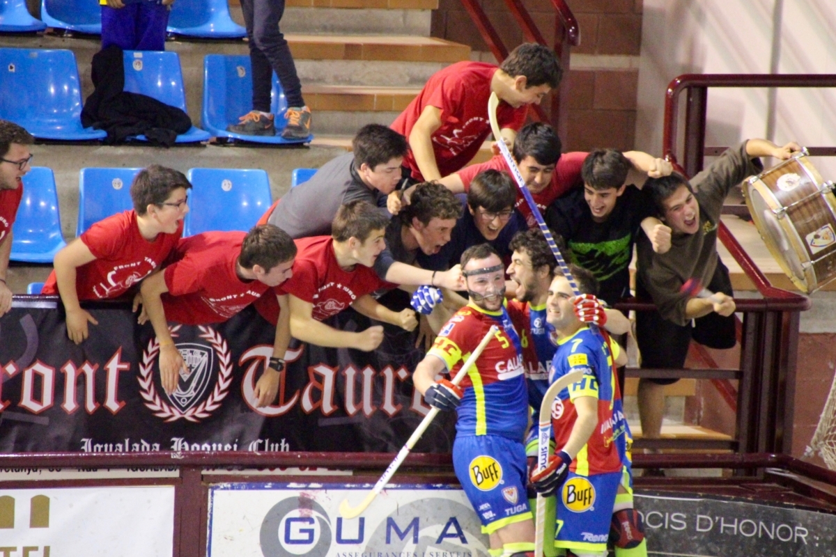 Celebració del gol del capità Ton Baliu