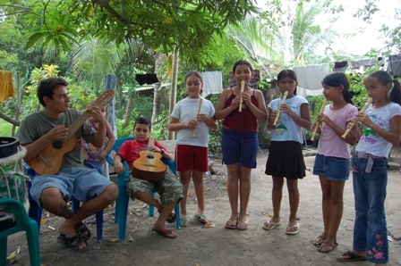 Grup de flautes dels infants del Bajo Lempa