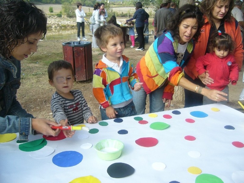 Les famílies del Molinet al Parc Fluvial