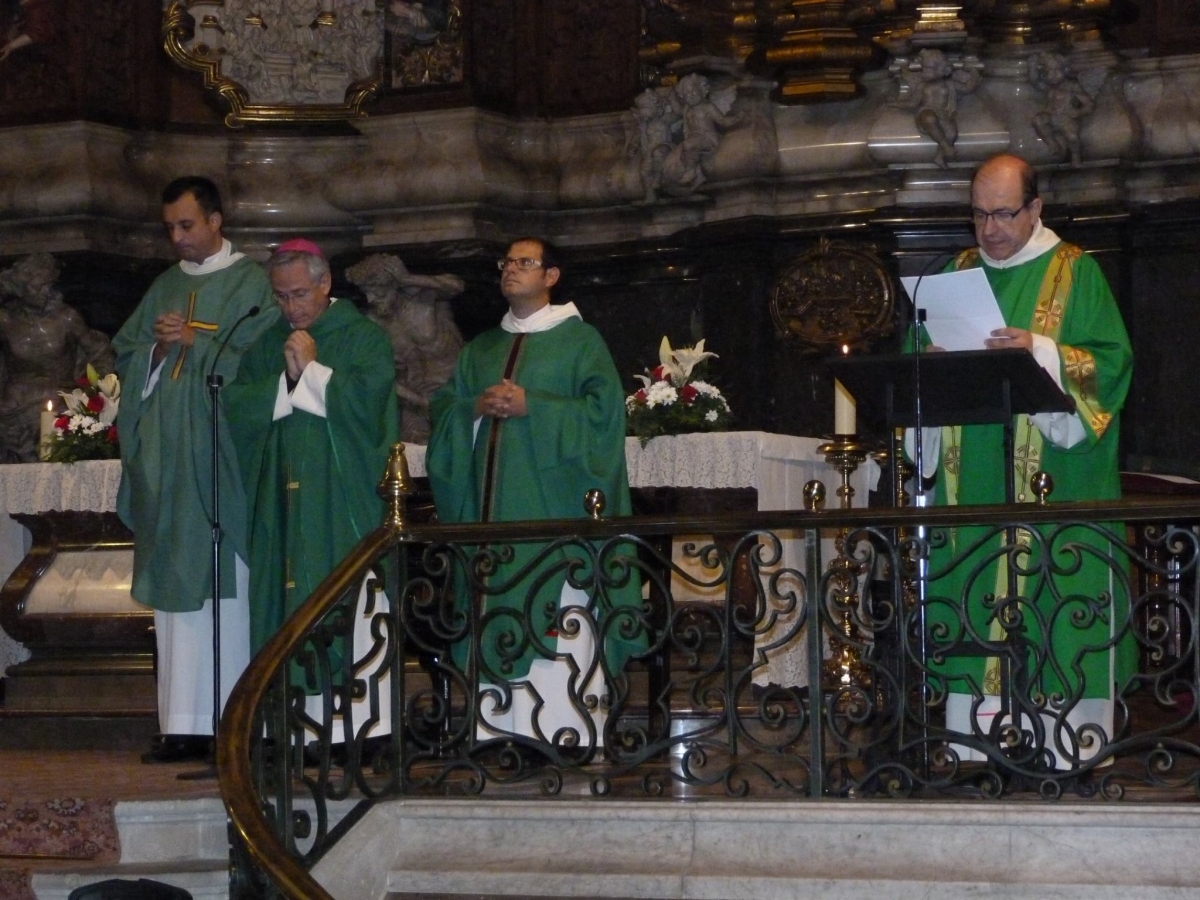 D'esquerra a dreta, Mossèn Xavier Bisbal, el bisbe, Mossèn Eduard Flores i Mossèn Pere Roig