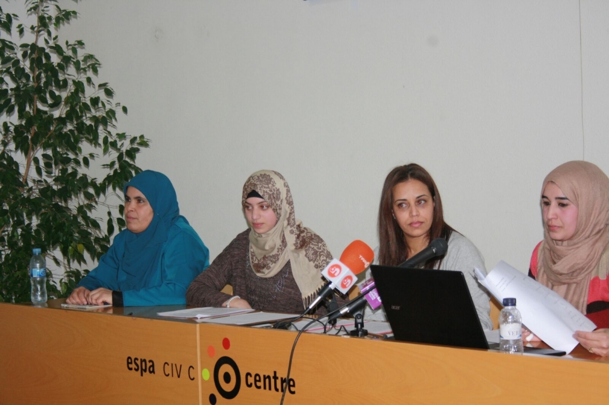 Les representants de Compartim Ciutadania, en la presentació a l'ECC
