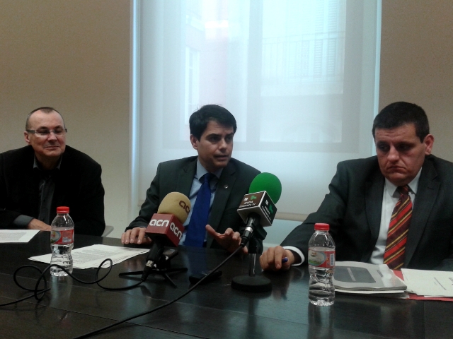 Joan Torras, Marc Castells i Jordi Segura, durant la presentació dels comptes pel 2014